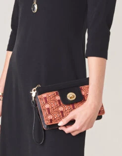 Lela Wristlet Linden 8 Lela Wristlet Linden -Spartina Store 364926m