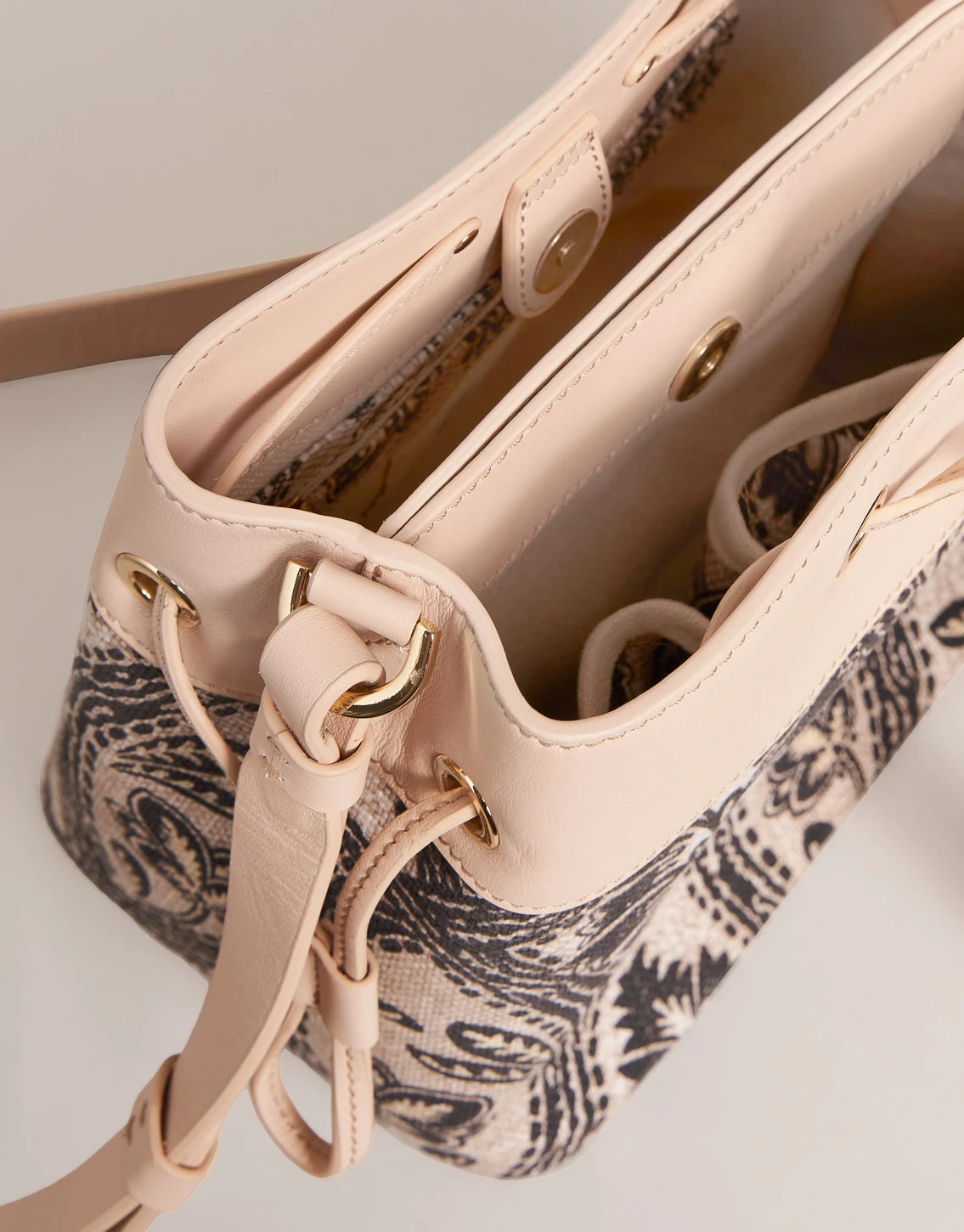 Demi Crossbody Bellinger 3 Demi Crossbody Bellinger - Image 3