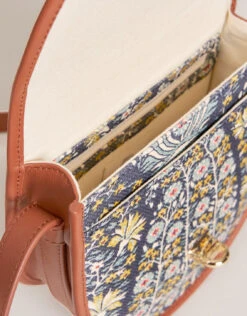 Cassidy Crossbody Jones Hundred -Spartina Store 365299c