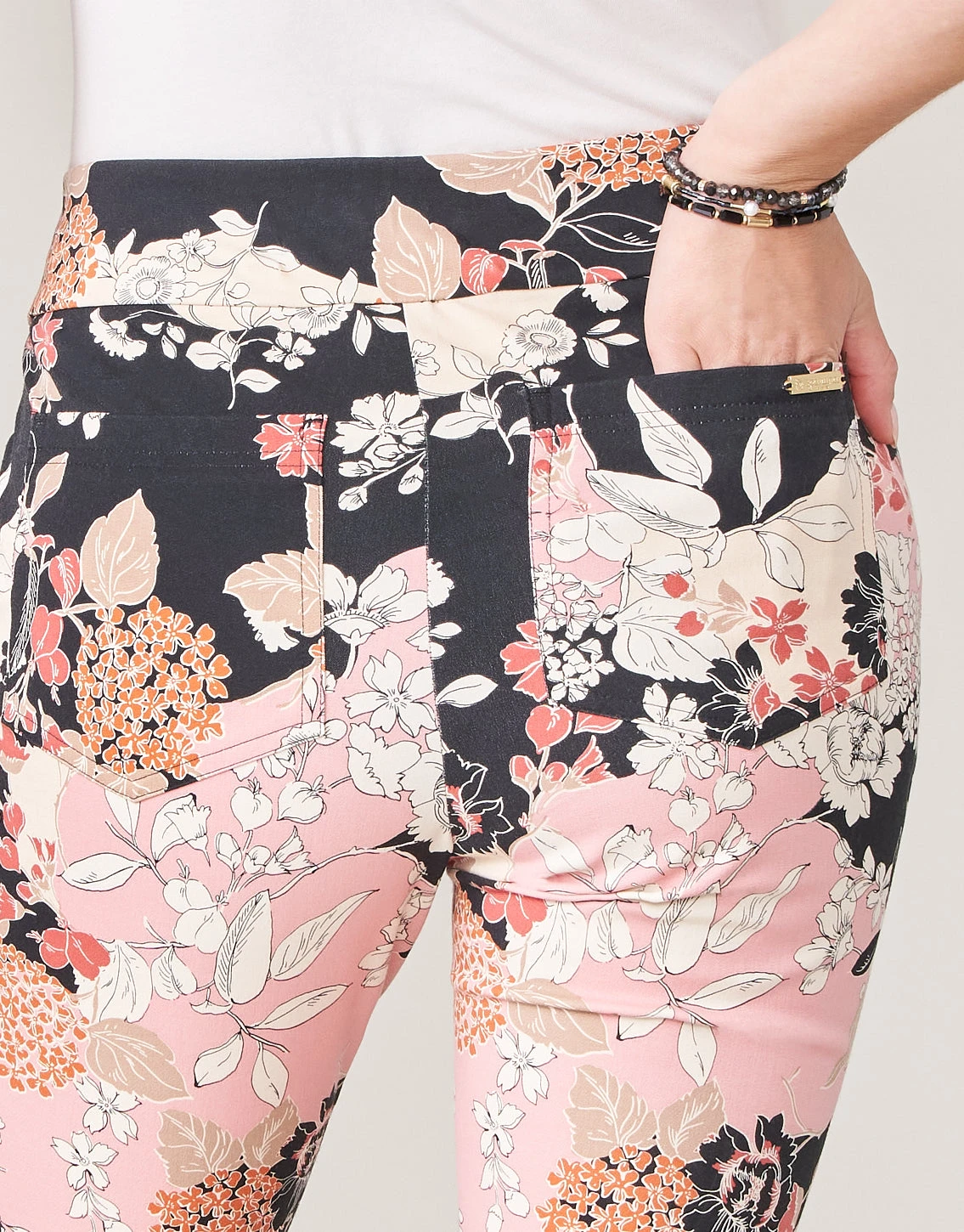 Maren Pull-On Pant Linden Romantic Floral 4 Maren Pull-On Pant Linden Romantic Floral - Image 4