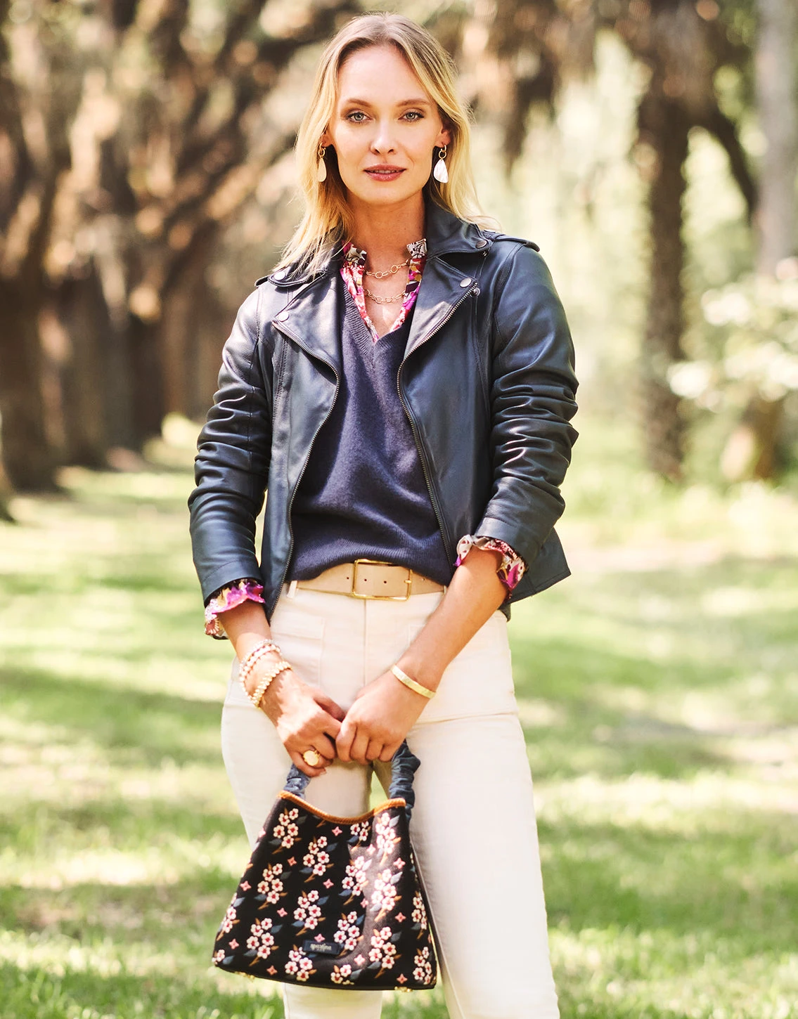 Top Handle Bucket White Hall Blossom Sprig Black 6 Top Handle Bucket White Hall Blossom Sprig Black - Image 6