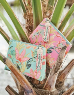 Aprés Sea Bag Queenie Tropical Floral Sea Foam -Spartina Store 371832X