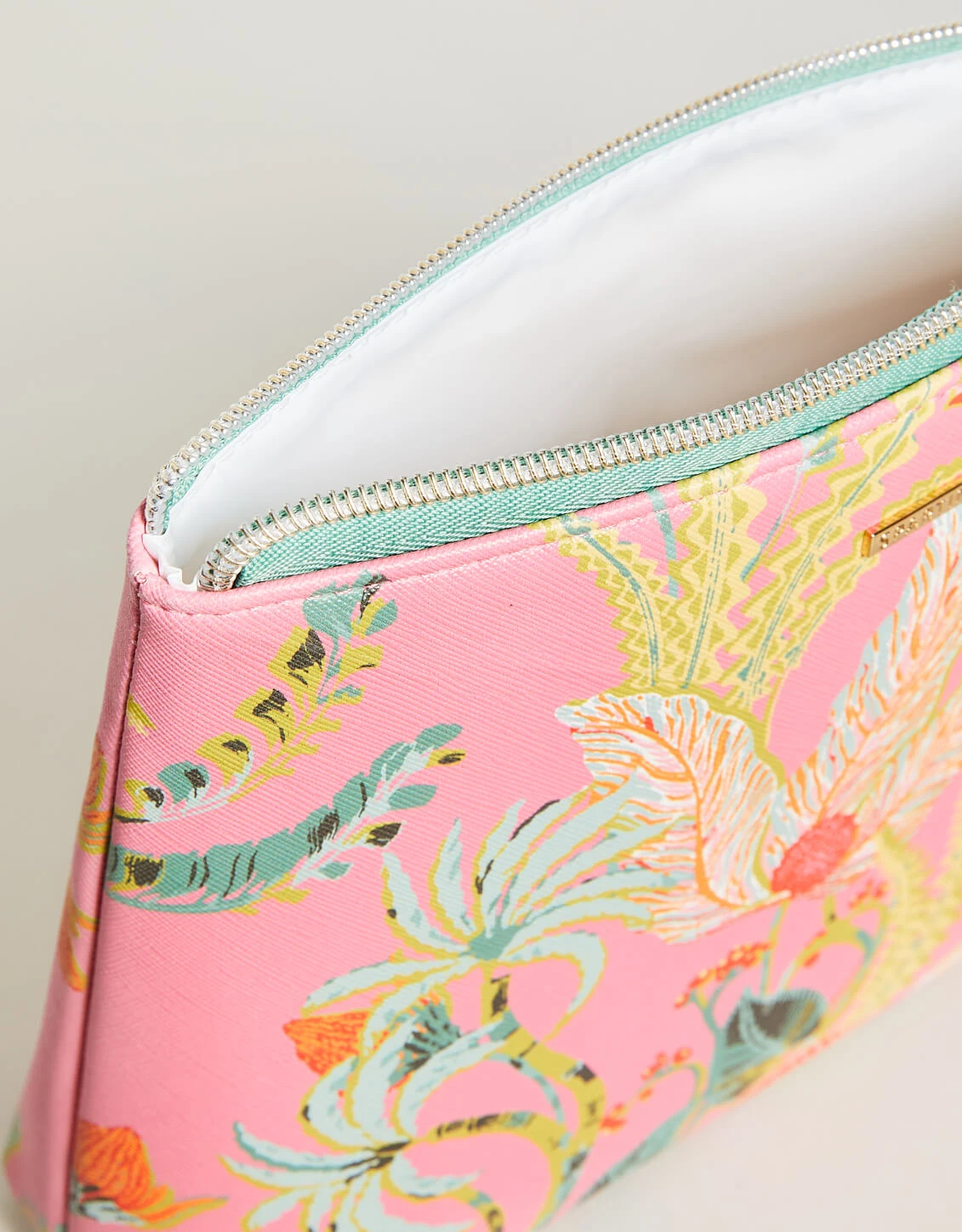 Aprés Sea Bag Queenie Tropical Floral Pink 2 Aprés Sea Bag Queenie Tropical Floral Pink - Image 2