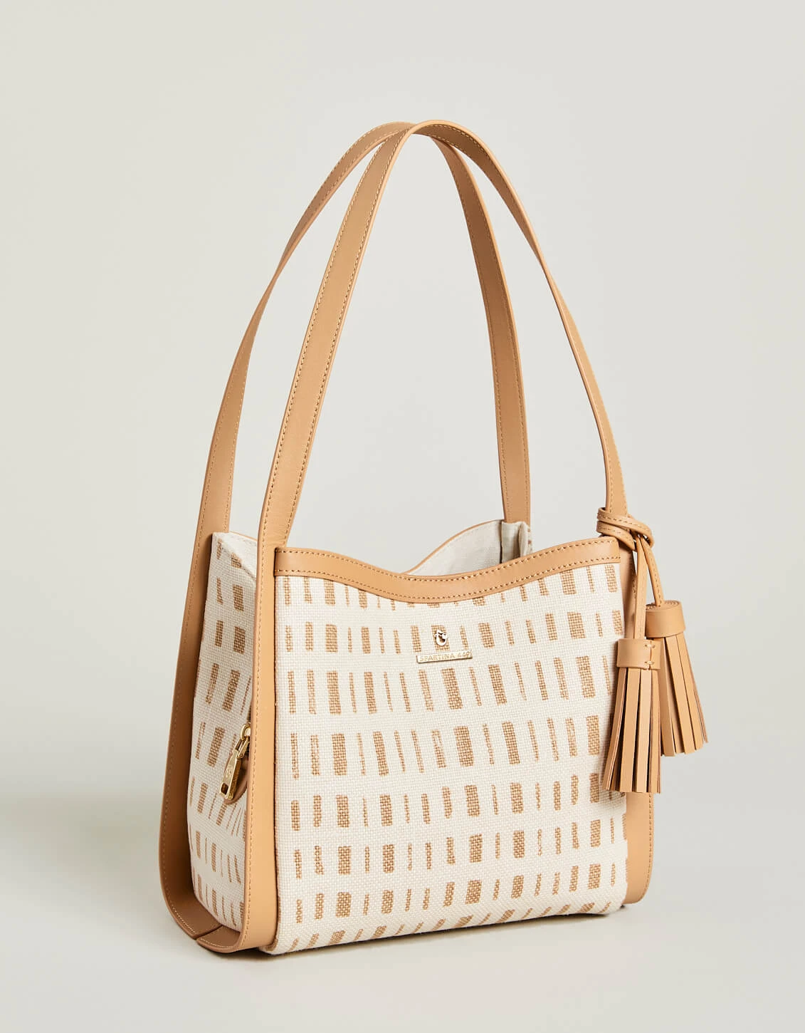 Skye Shoulder Parade 1 Skye Shoulder Parade