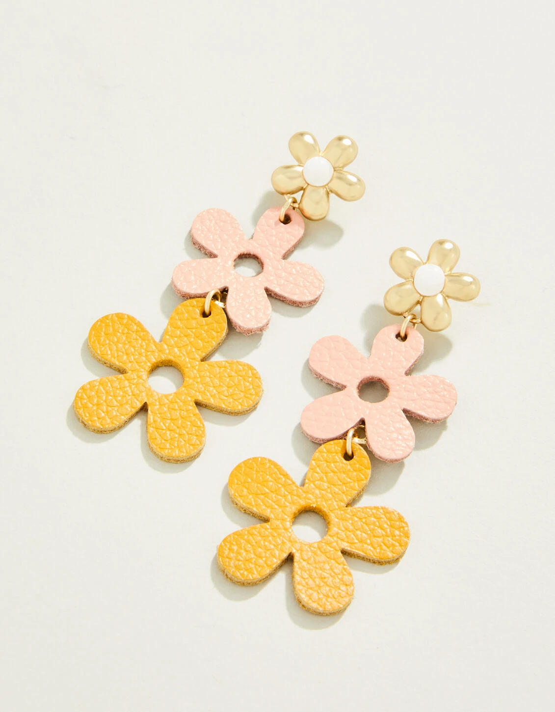 Daisy Leather Earrings Pink/Orange 1 Daisy Leather Earrings Pink/Orange
