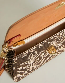 Simone Phone Crossbody 1859 Lighthouse 5 Simone Phone Crossbody 1859 Lighthouse -Spartina Store 385815c