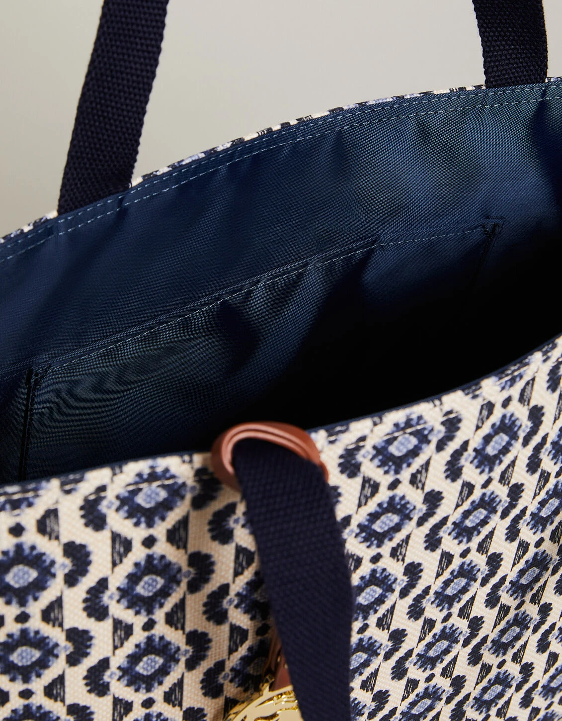 Market Tote Marsh Boardwalk 3 Market Tote Marsh Boardwalk - Image 3