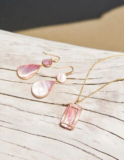 Batina Earrings Pink Mother-of-Pearl -Spartina Store 386829m