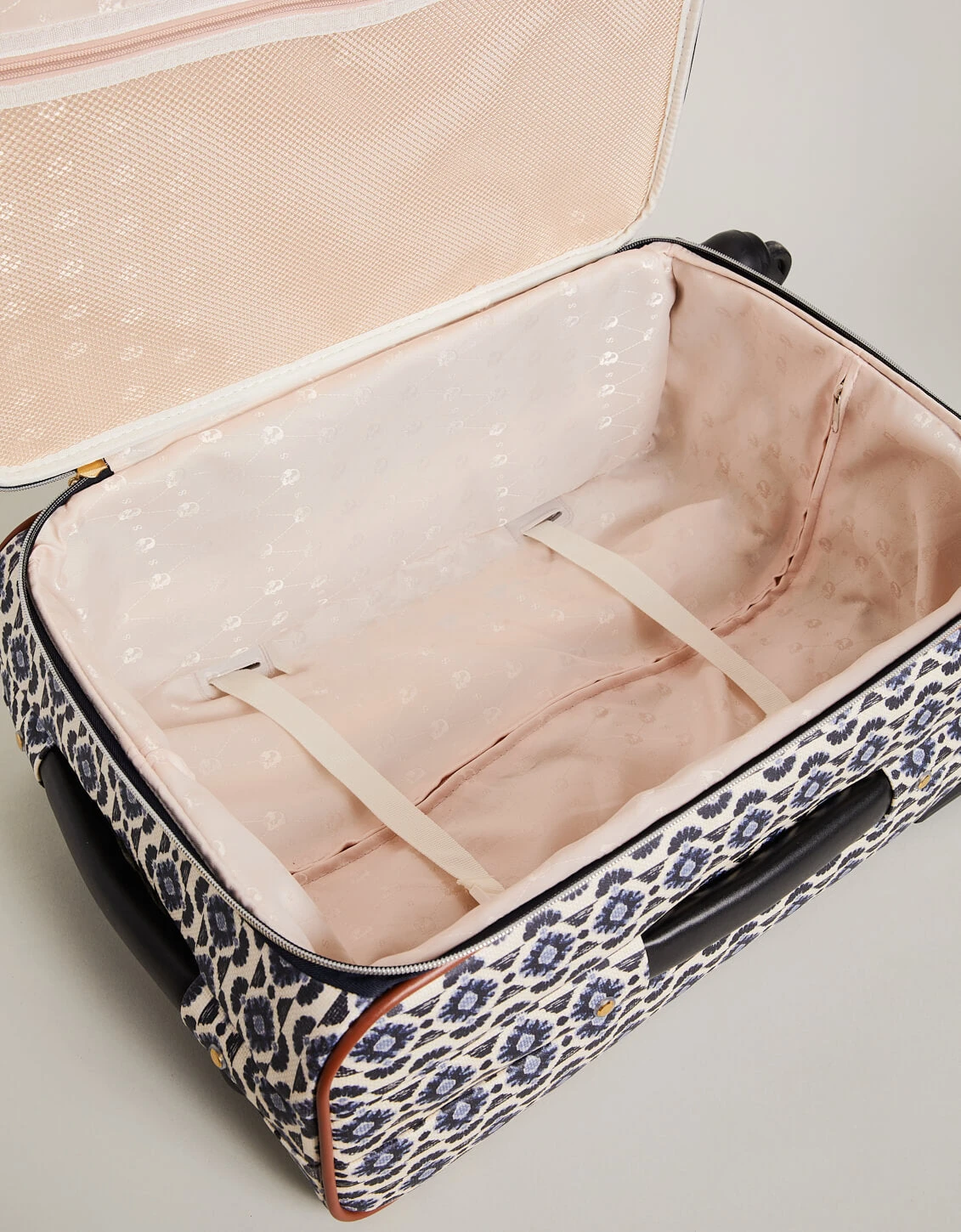 20" Rolling Suitcase Marsh Boardwalk 3 20" Rolling Suitcase Marsh Boardwalk - Image 3