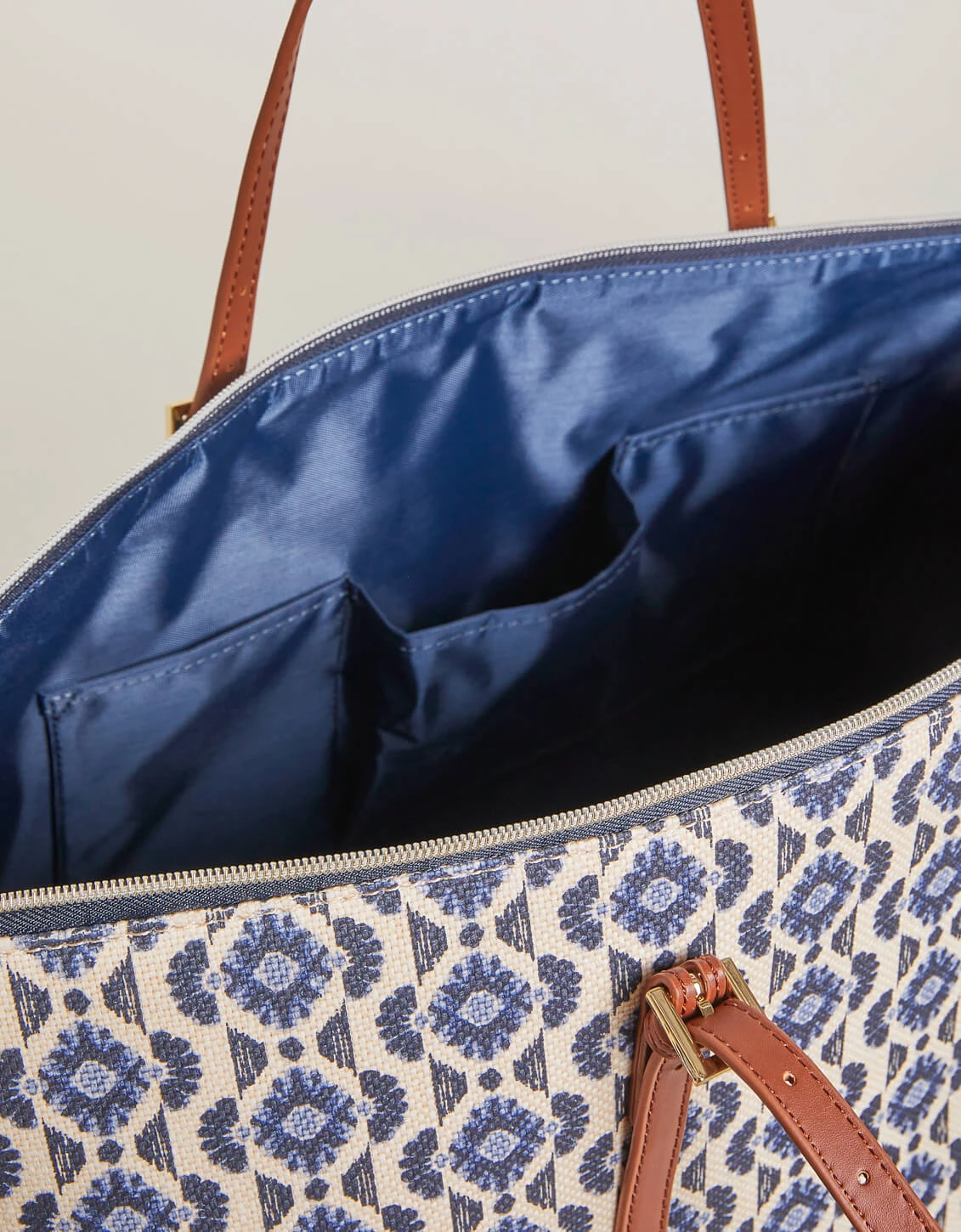 Voyager Duffle Marsh Boardwalk 5 Voyager Duffle Marsh Boardwalk - Image 5