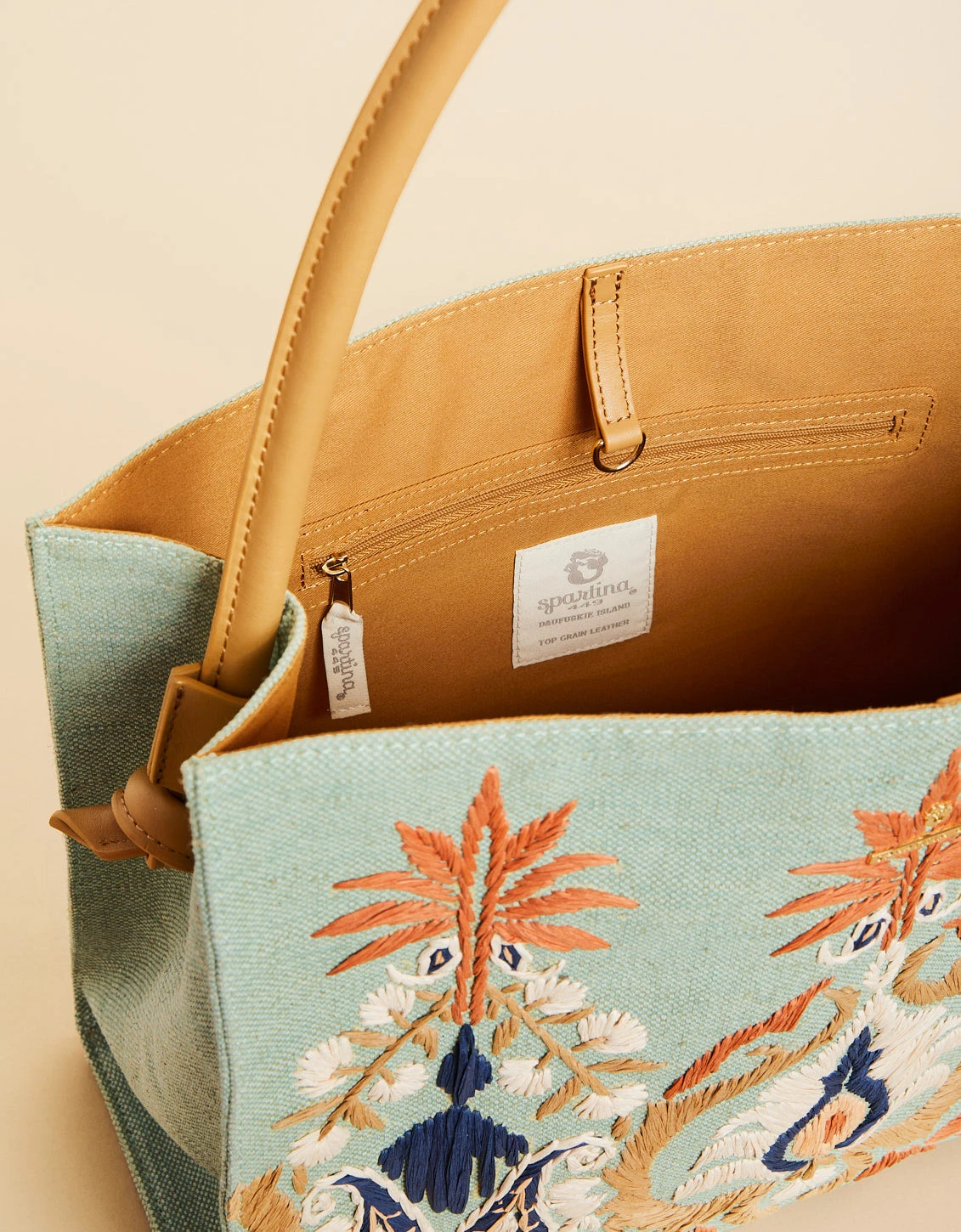 Piper Straw Tote Kalalanta Ikat Palm Sea Foam 4 Piper Straw Tote Kalalanta Ikat Palm Sea Foam - Image 4