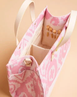 Golf Crossbody Tote Pink Ikat -Spartina Store 399229i