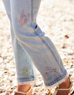 Rowen Kick Flare Jean Overboard Wash -Spartina Store 408587m