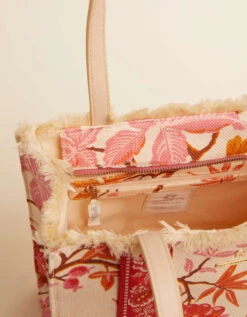 Fringe Box Tote Richmond Hill Cream 5 Fringe Box Tote Richmond Hill Cream -Spartina Store 410498i