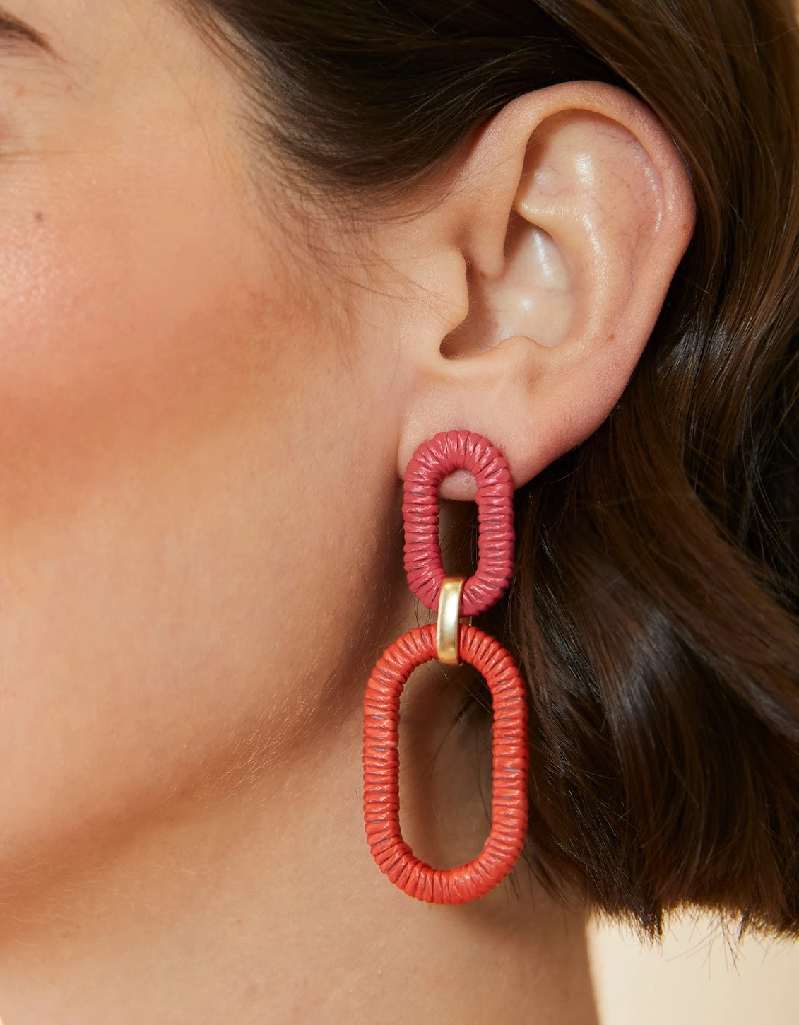 Straw Link Earrings Red 2 Straw Link Earrings Red - Image 2