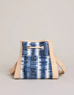 Vivian Drawstring Crossbody Oyster Factory Tides -Spartina Store 487013b