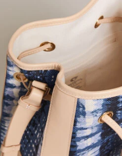 Vivian Drawstring Crossbody Oyster Factory Tides -Spartina Store 487013c