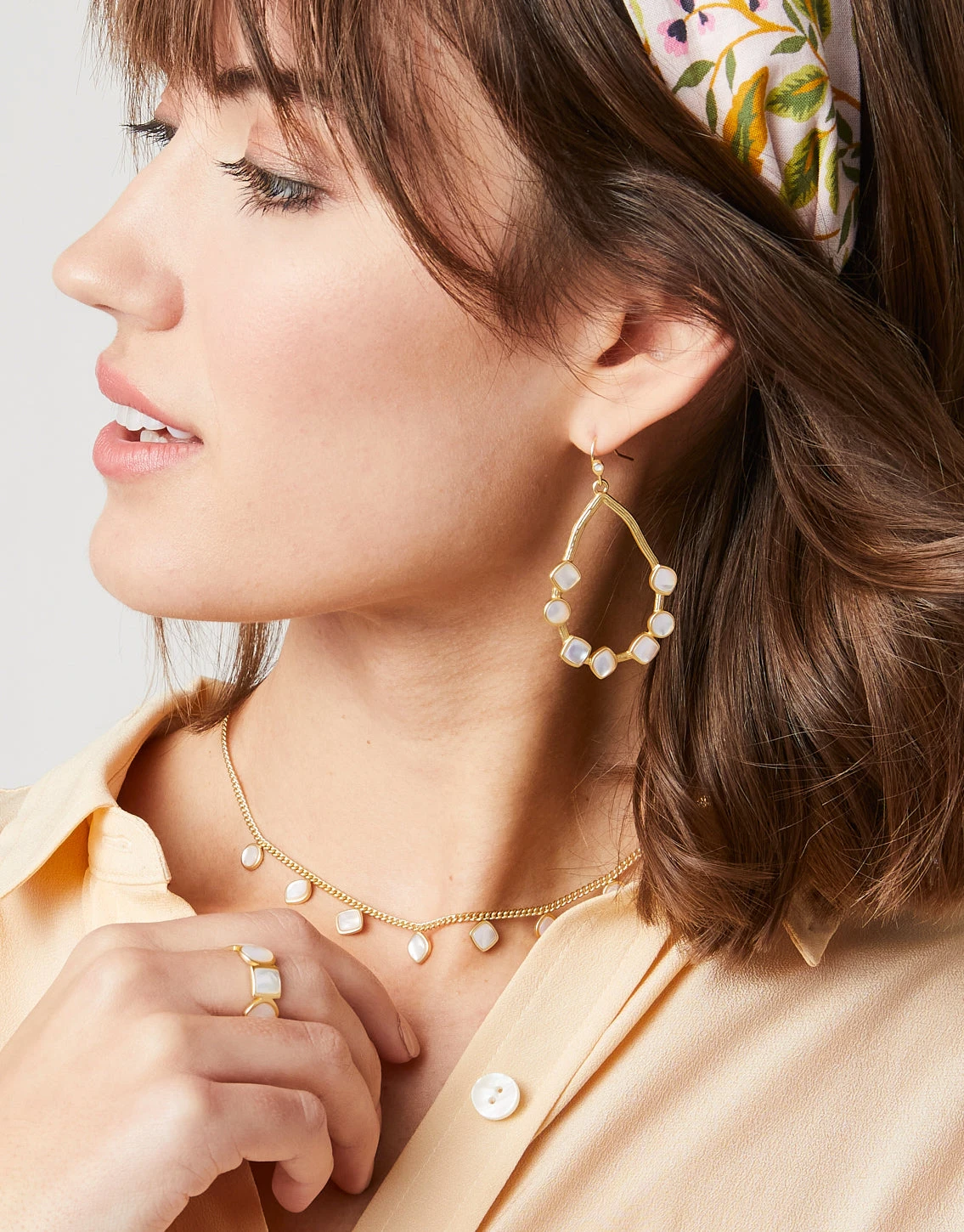 Maera Necklace Mother-of-Pearl 2 Maera Necklace Mother-of-Pearl - Image 2