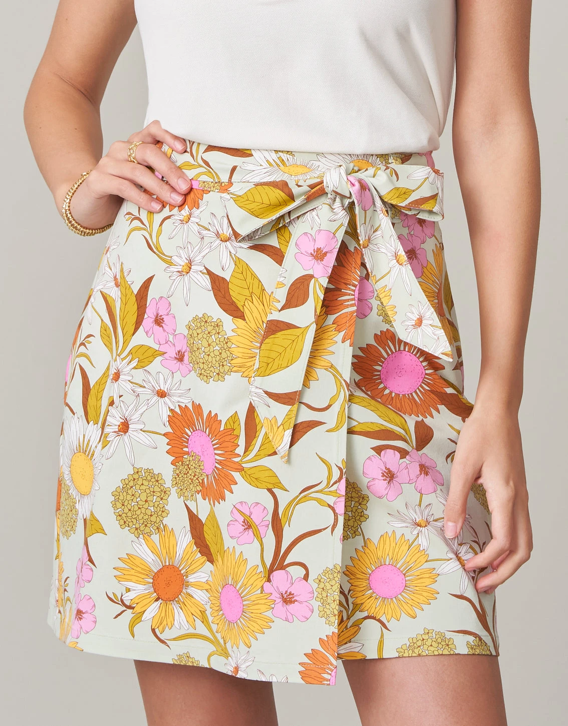 Linden Skirt Heyward's Rate Gerber Daisies 1 Linden Skirt Heyward's Rate Gerber Daisies