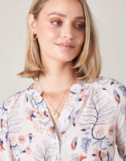 Floret Necklace Gold/Pearl 8 Floret Necklace Gold/Pearl -Spartina Store 668033o