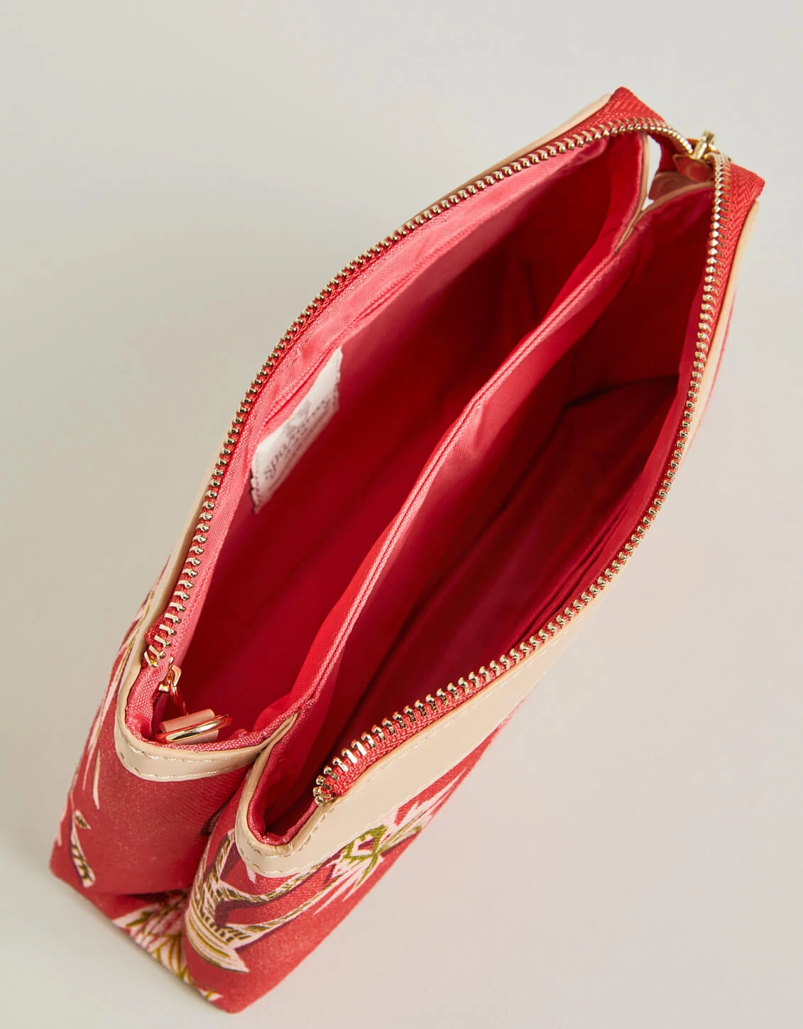 Emma Wristlet Lowcountry Fauna Red 4 Emma Wristlet Lowcountry Fauna Red - Image 4