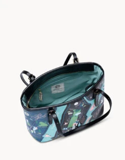 New York City Small Tote (w/Zipper) 7 New York City Small Tote (w/Zipper) -Spartina Store 962365b 1679961a a899 4e8b a935 17494ce54fe8