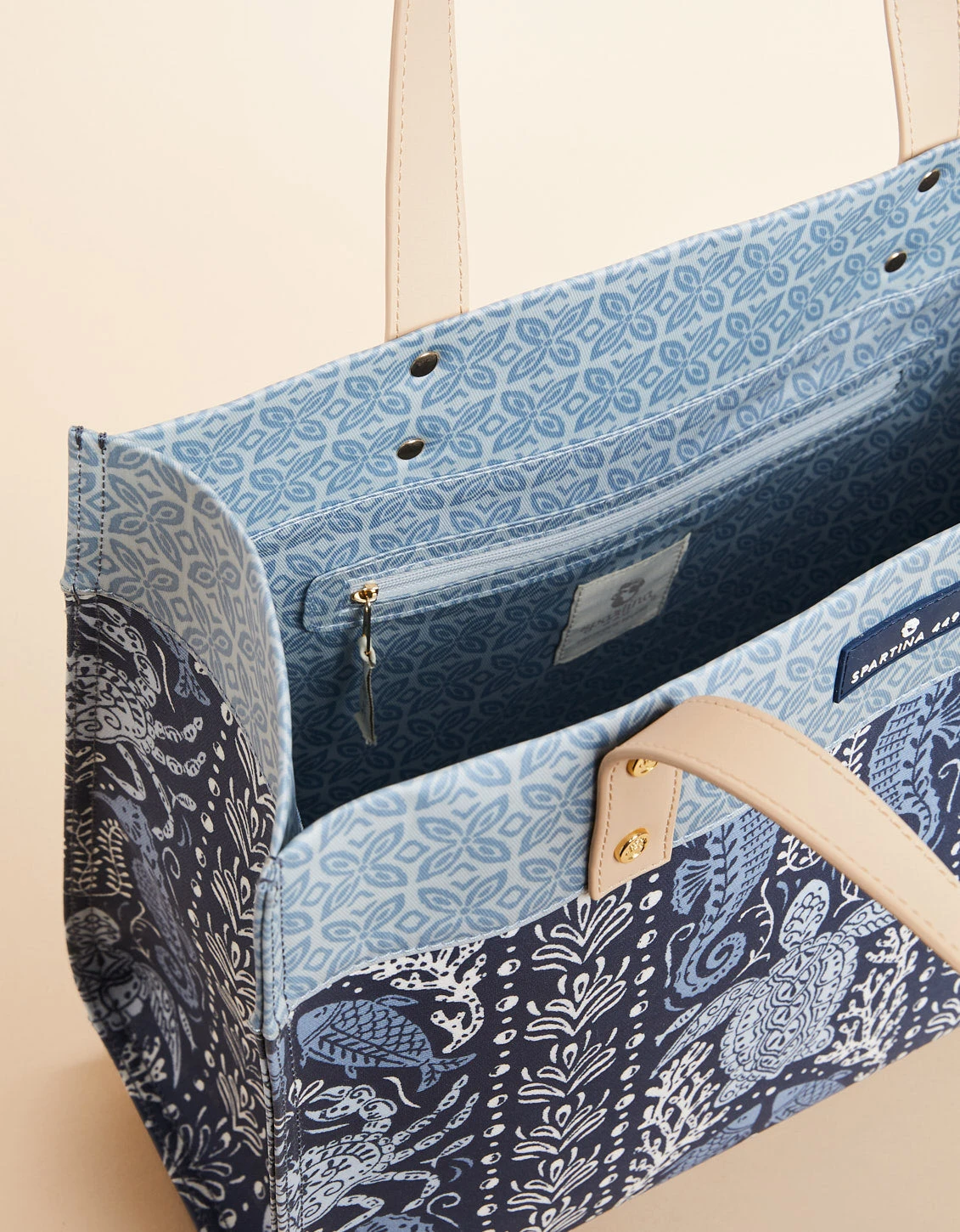 Excursion Tote Hamilton Sea Life 3 Excursion Tote Hamilton Sea Life - Image 3