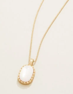 Nara Petite Necklace 17" Mother-of-Pearl