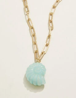 Carved Moon Shell Necklace 18" Jade