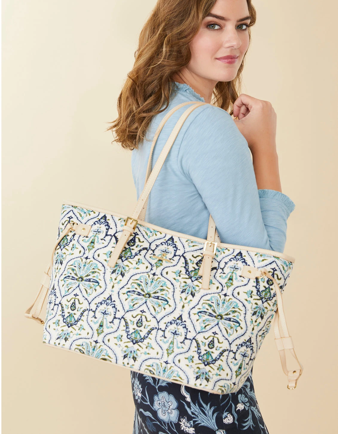 Jetsetter Tote Hamilton Rug Print 2 Jetsetter Tote Hamilton Rug Print - Image 2