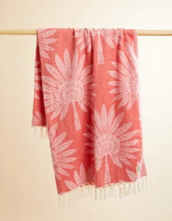 Beach Blanket Palmetto Frond Red