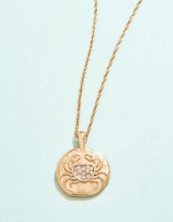 Snow Crab Medallion Necklace 18"