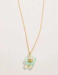 Yarrow Flower Necklace 18" Sea Foam